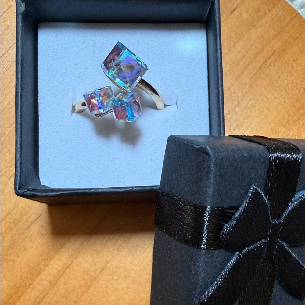 Felicias 925 Silver Iridescent Crystal Ring - Picture 9 of 11